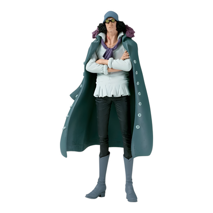 Figurine Kuzan Aokiji King of Artist – One Piece, debout les bras croisés avec son manteau d'amiral sur les épaules.
