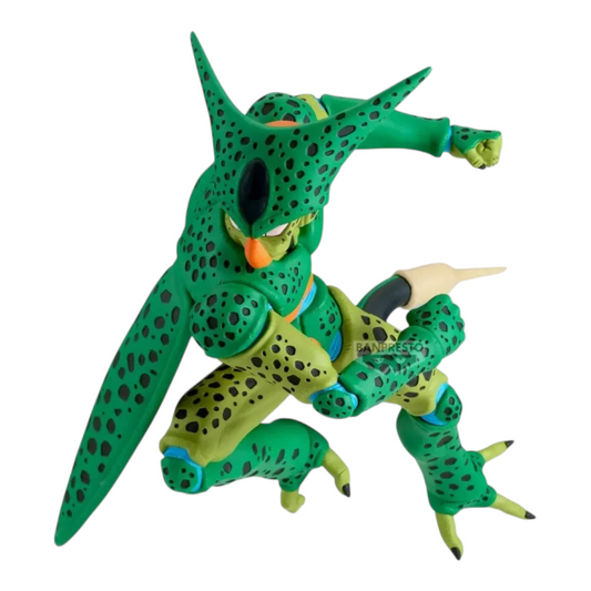 Figurine Cell Première Forme Match Makers – Dragon Ball Z, en posture d'attaque aérienne dynamique.