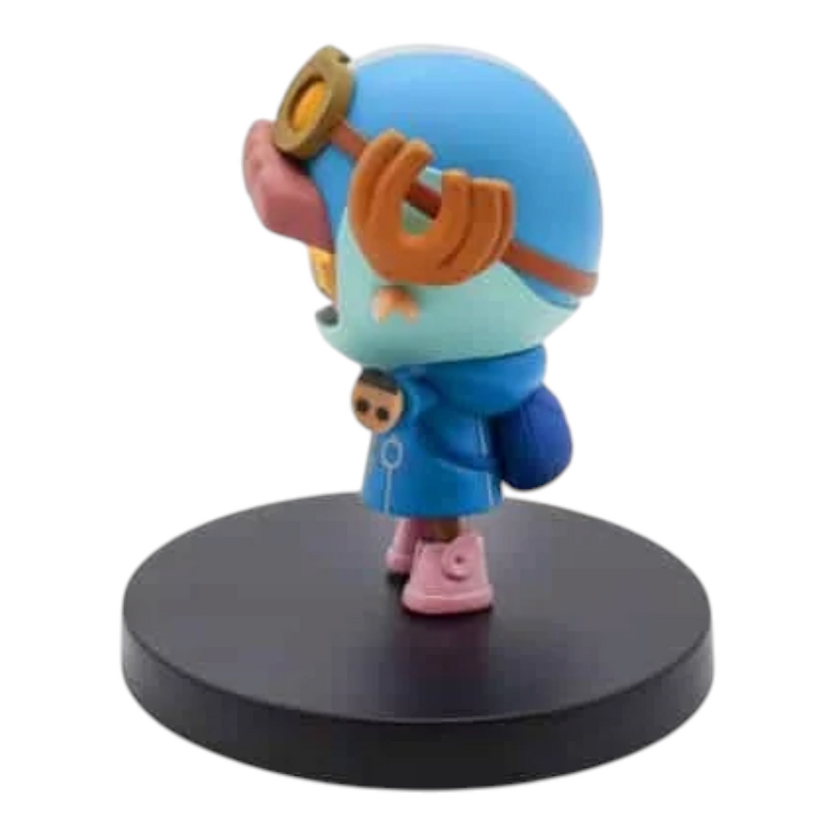 Figurine Tony Tony Chopper Egghead The Grandline Series – One Piece, vue de profil avec sa tenue futuriste bleue.