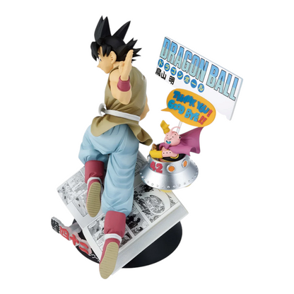 Figurine Goku Ichiban Kuji Dragon Ball 40th Part 1 Volume 42 – Dragon Ball, avec Majin Buu sur un manga ouvert.
