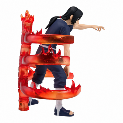 Figurine Itachi Uchiha Effectreme – Naruto Shippuden, avec effets translucides rouges du Susanoo.