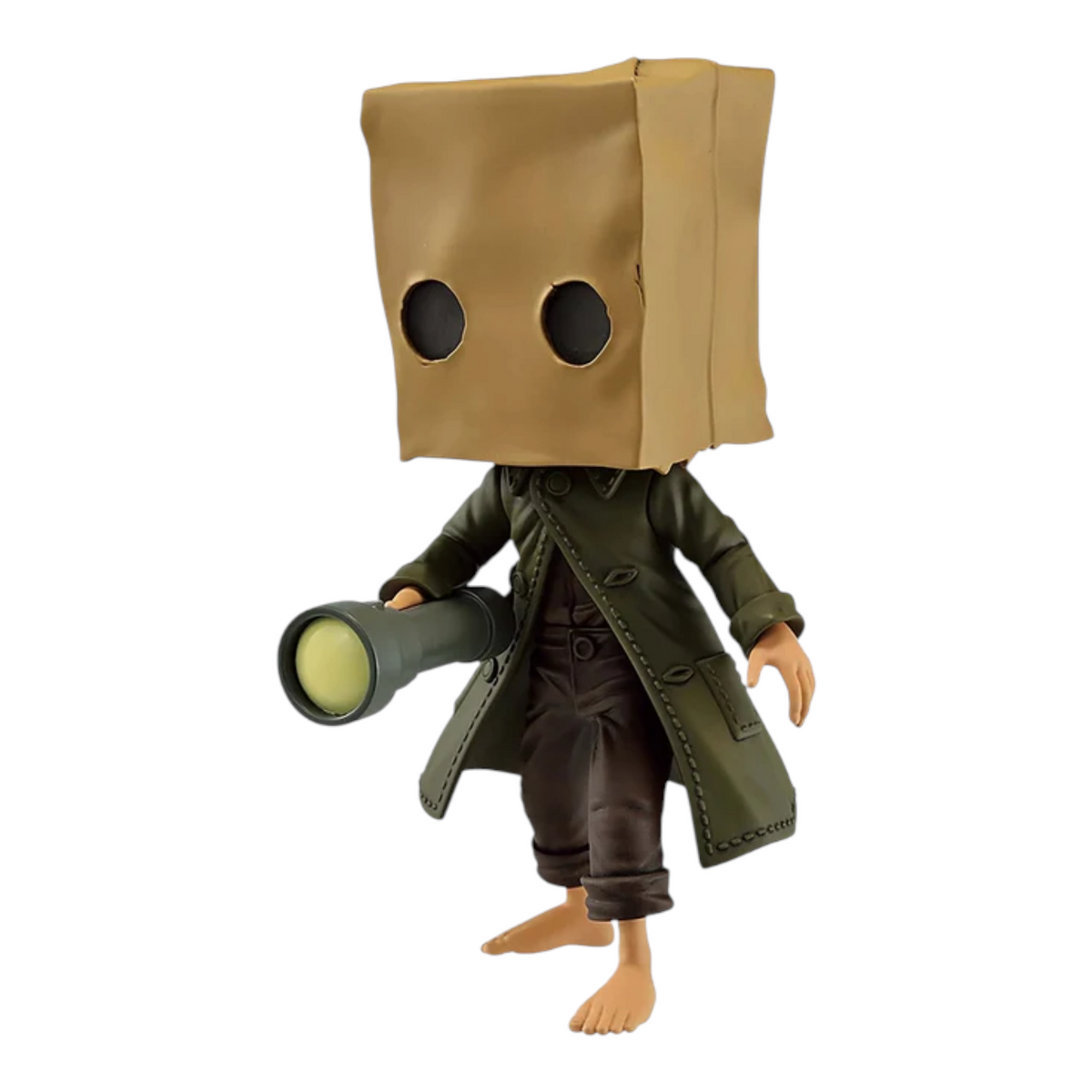 Figurine Mono Banpresto – Little Nightmares II, portant son sac en papier et une lampe torche à la main.