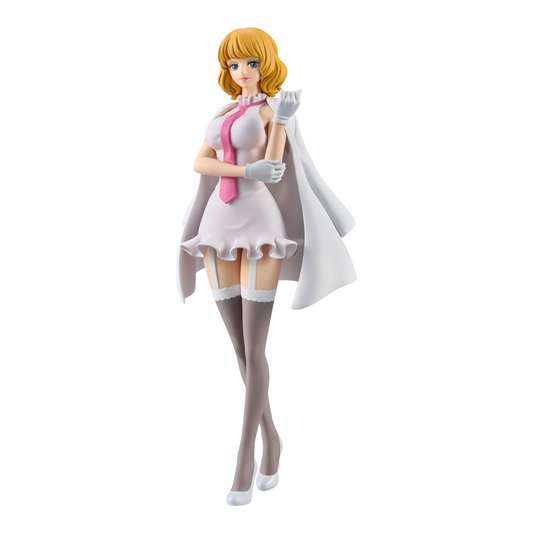 Figurine Stussy The Grandline Series – One Piece, portant une robe blanche à volants, une cravate rose et une cape.