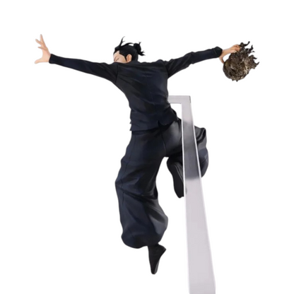 Figurine Suguru Geto Figurizmα – Jujutsu Kaisen, en posture aérienne avec un esprit maudit dans la main.