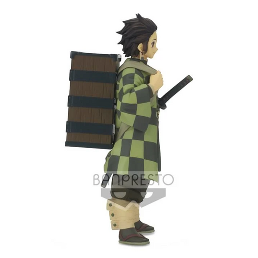Figurine Tanjiro Kamado Kizuna no Sou Vol. 19 – Demon Slayer, portant son coffre en bois sur le dos.